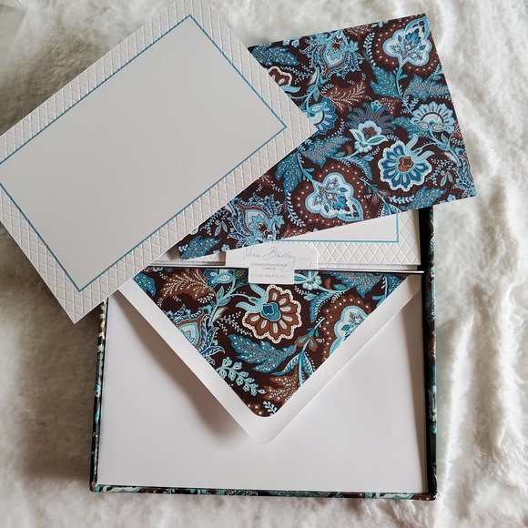 Vera Bradley Correspondence Cards and Envelopes - Picture 3 of 6